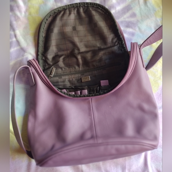 Maxx New York Vintage 100% Lilac Leather Shoulder Crossbody Bag - Picture 6 of 15